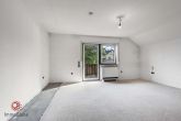 Schlafzimmer - Großzügiges Einfamilienhaus mit tollem Grundstück und viel Gestaltungspotenzial