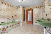 Badezimmer - Großzügiges Einfamilienhaus mit tollem Grundstück und viel Gestaltungspotenzial