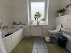 Badezimmer - großzügige 5 Zimmer Wohnung mit EBK