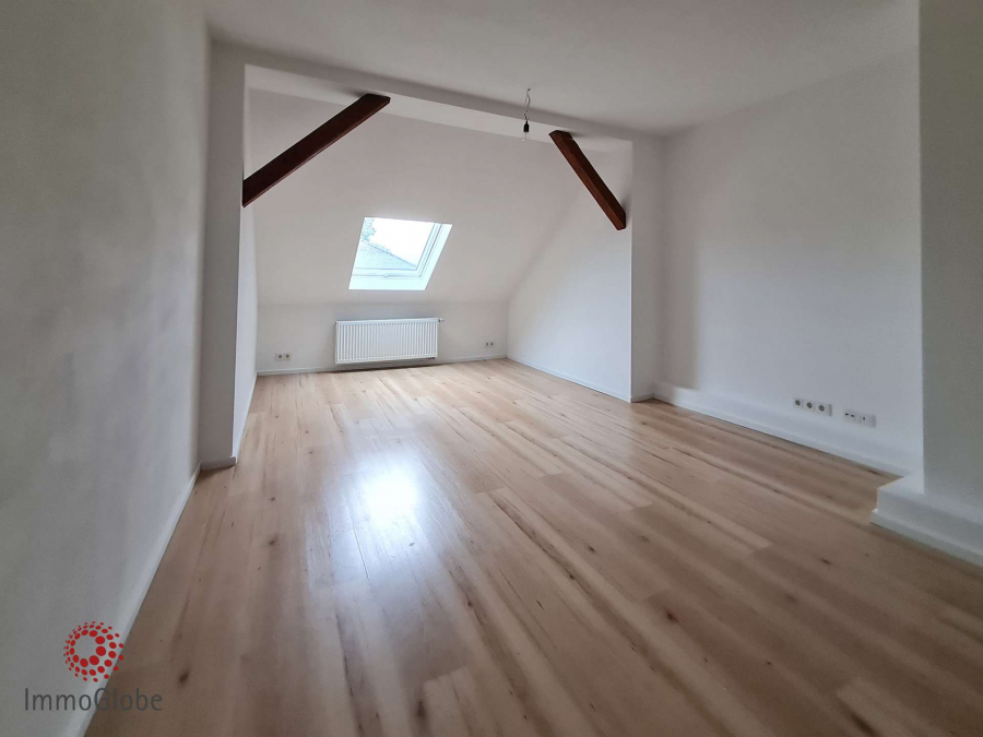 Renovierte Wohnung in ruhigem Haus zu vermieten, 66953 Pirmasens, Dachgeschosswohnung