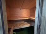Sauna - Möbliertes Haus mit Einliegerwohnung