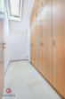 begehbarer Kleiderschrank - Repräsentatives Familienanwesen mit zusätzlichem Wohnhaus in ruhiger Lage