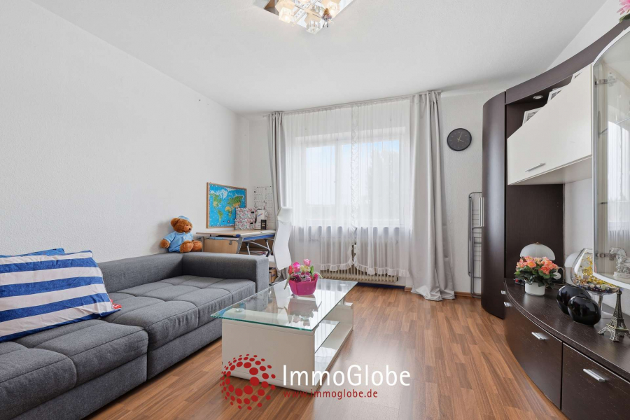 Gepflegte 2-Zimmer-Wohnung mit großem Balkon, 66955 Pirmasens, Dachgeschosswohnung
