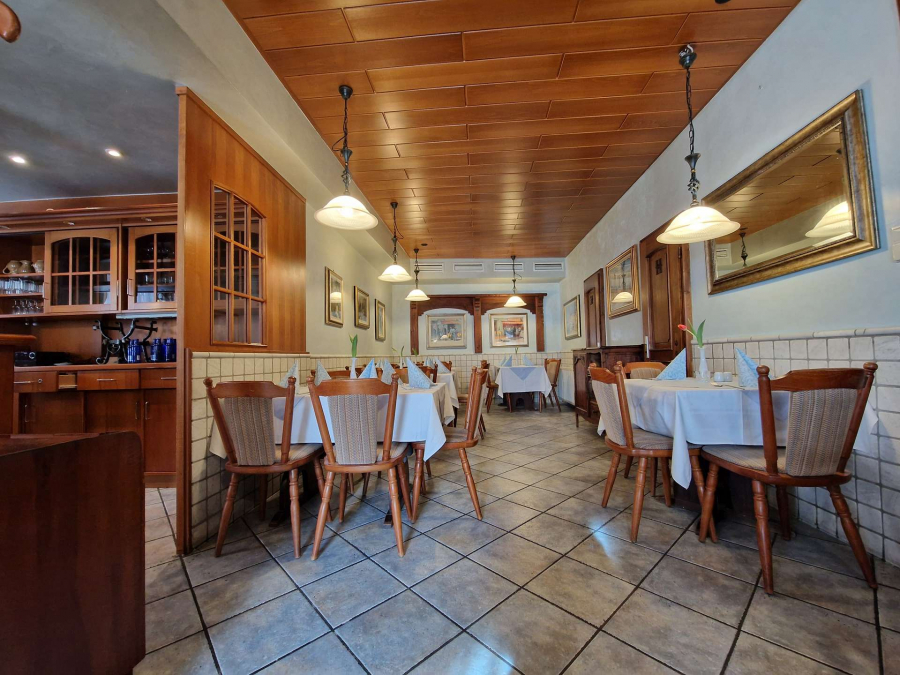 Traditionsgaststätte sucht neuen Pächter – Eine Wohnung kann zusätzlich angemietet werden, 66955 Pirmasens, Einraumlokal