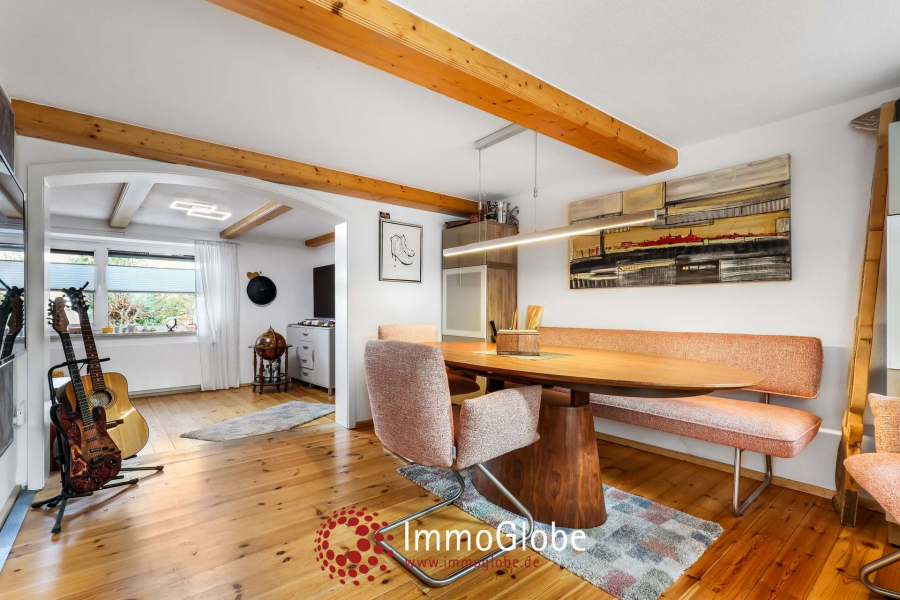 Schmuckstück in zentraler Lage von Pirmasens mit Wintergarten, 66955 Pirmasens, Reihenmittelhaus