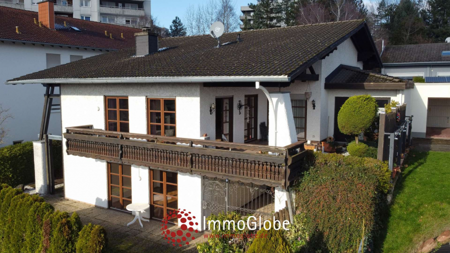 Schmuckstück in zentraler Lage von Pirmasens mit tollem Ausblick, 66953 Pirmasens, Einfamilienhaus