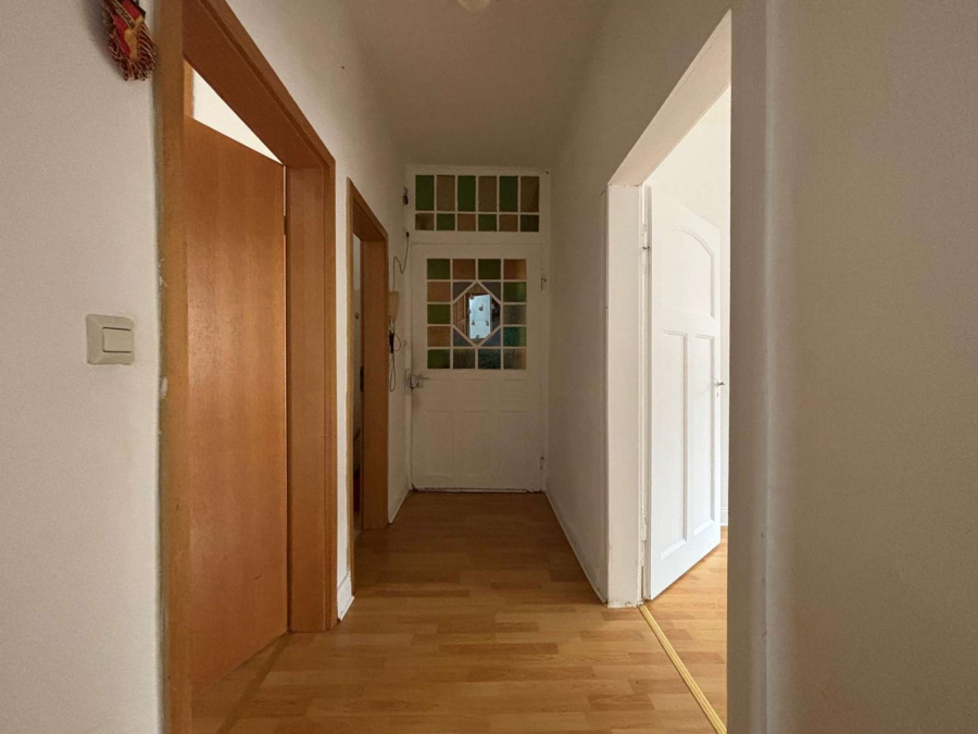 Helle 4-Zimmer-Wohnung mit Balkon in zentraler Lage, 66954 Pirmasens, Etagenwohnung