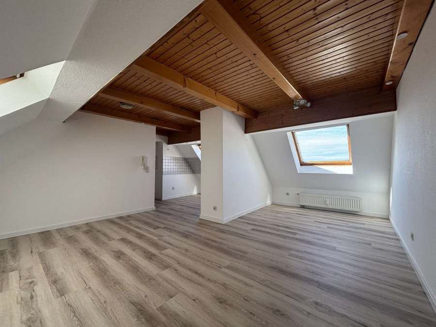 Sehr gemütliche Dachgeschoss-Wohnung, toller Ausblick, 66955 Pirmasens, Dachgeschosswohnung