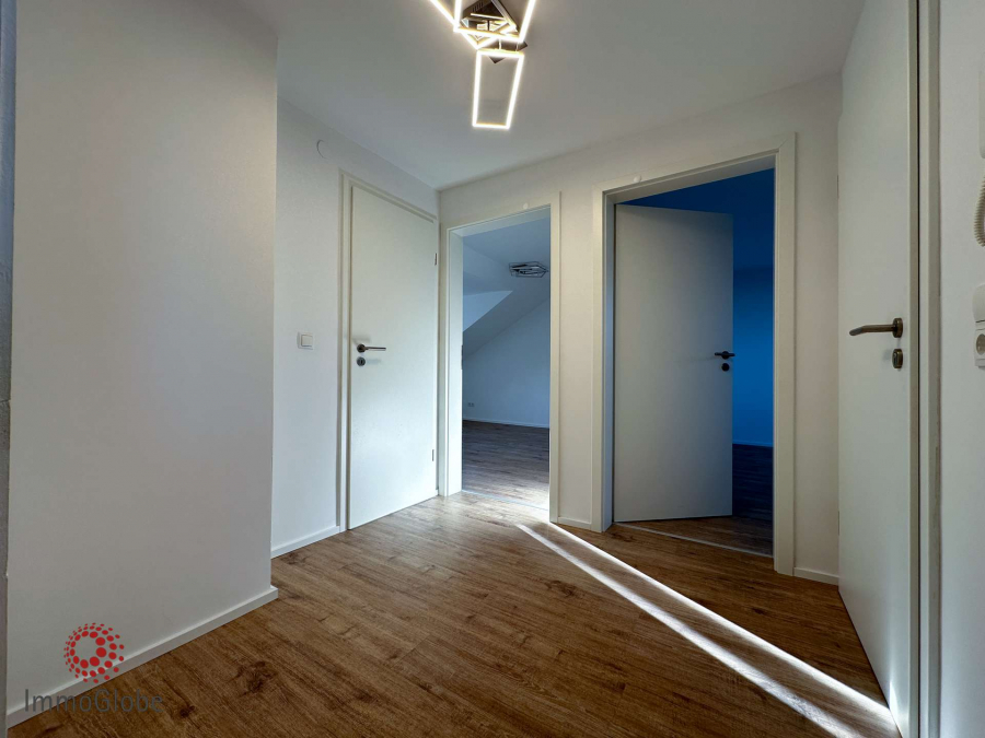 Renovierte 3ZKB-Wohnung mit Einbauküche und Gemeinschaftsgarten, 66953 Pirmasens, Dachgeschosswohnung