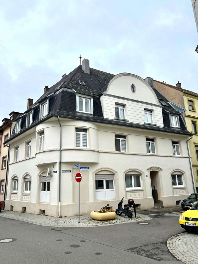 4 ZBK Wohnung mit großzügigem Schnitt in zentraler Lage, 66953 Pirmasens, Etagenwohnung