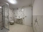 Badezimmer - Frisch saniert & sofort frei! Souterrainwohnung mit hochwertiger Ausstattung