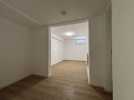 Schlafzimmer - Frisch saniert & sofort frei! Souterrainwohnung mit hochwertiger Ausstattung