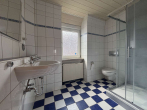 Badezimmer - Charmante Wohnung mit großzügigem Studio