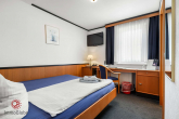 Einzelzimmer - Modernisiertes Immobilienensemble mit Entwicklungspotenzial für Wohnen & Apartments