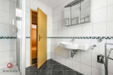 Badezimmer - Modernisiertes Immobilienensemble mit Entwicklungspotenzial für Wohnen & Apartments