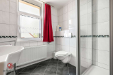 Badezimmer - Modernisiertes Immobilienensemble mit Entwicklungspotenzial für Wohnen & Apartments