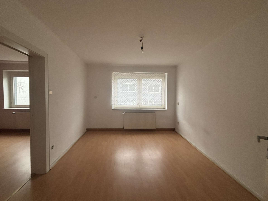 Gemütliche 3 ZKB Wohnung in zentraler Lage, 66953 Pirmasens, Etagenwohnung