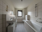 Badezimmer - Tolle 4 ZKB-Wohnung nahe Zentrum zu vermieten